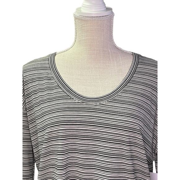 NWT Athleta Cloudlight Stratus Striped Long Sleeve Top Women's Medium Activewear - Picture 5 of 11
